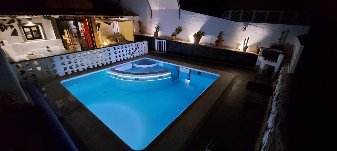 Aloelux Villa !! - Private Villa With Pool , Jacuzzi, Cinema, Massage ,Wonderful View, Art Desing Villa Tías Dış mekan fotoğraf